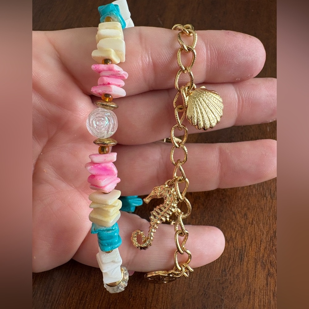 Source Unknown Multicolor Beaded And Gold Charm B… - image 2